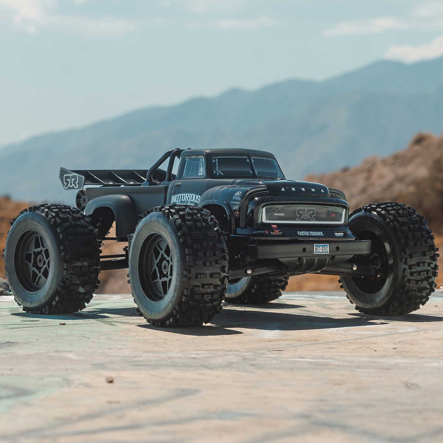 ARRMA 1/8 NOTORIOUS 6S 4X4 RTR Brushless Stunt Truck